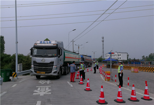 動(dòng)態(tài)地磅超載檢查